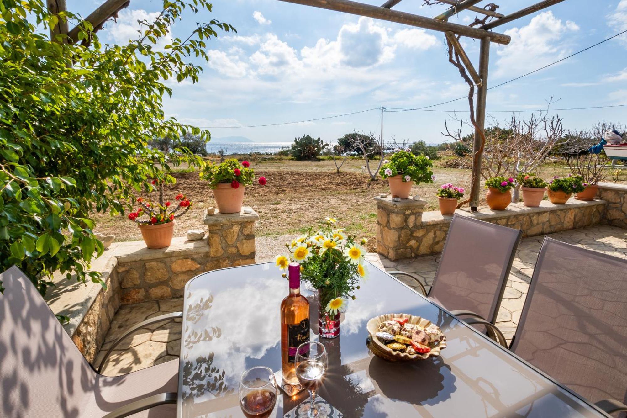 Venetia'S Garden Apartment Lefkos  Екстериор снимка