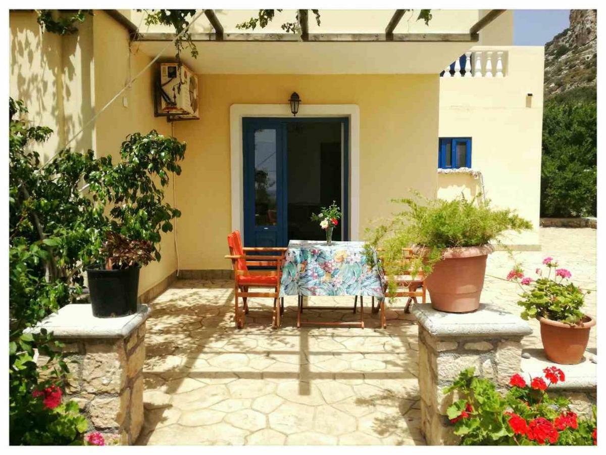 Venetia'S Garden Apartment Lefkos  Екстериор снимка